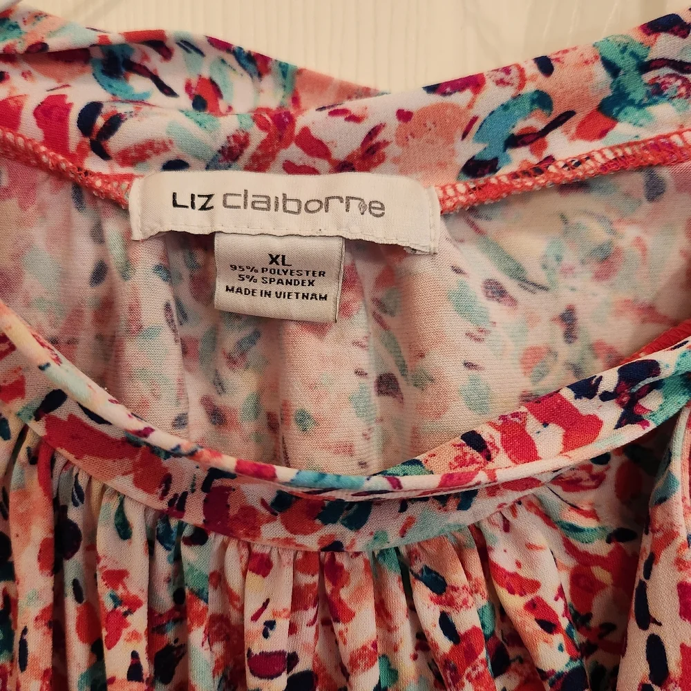 Liz Claiborne Pastel Top - Picture 2 of 2